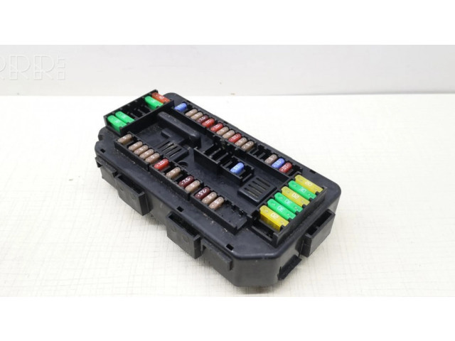 Pojistková skříňka 9389068 BMW 4 F36 Gran coupe 2015