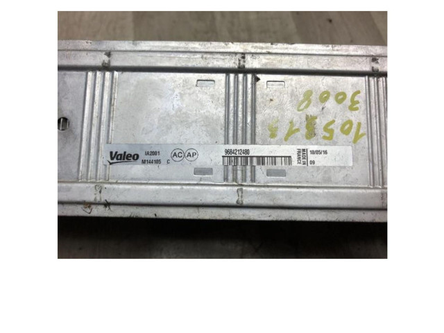 Радиатор интеркулера    0384N9, 0384N9   Peugeot 3008 I