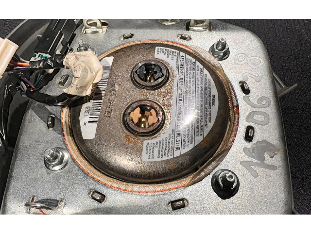 Подушка безопасности водителя P5JJ281D5AC, TMDM31184X1261 Jeep Grand Cherokee (WK)