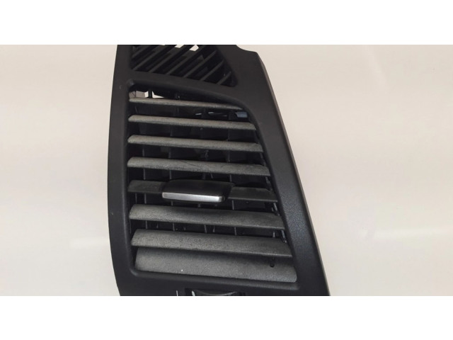 Боковая воздушная решётка