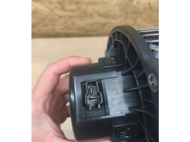 Вентилятор печки    EB1D1NXJAA   KIA Ceed