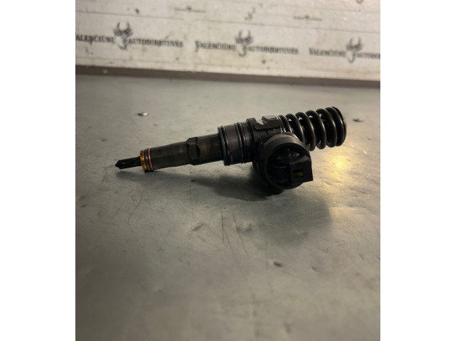 Vstřikovač 038130073AG Volkswagen Caddy