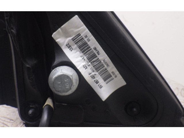 Зеркало электрическое Skoda Fabia Mk3 (NJ) 2015 - 2021 года