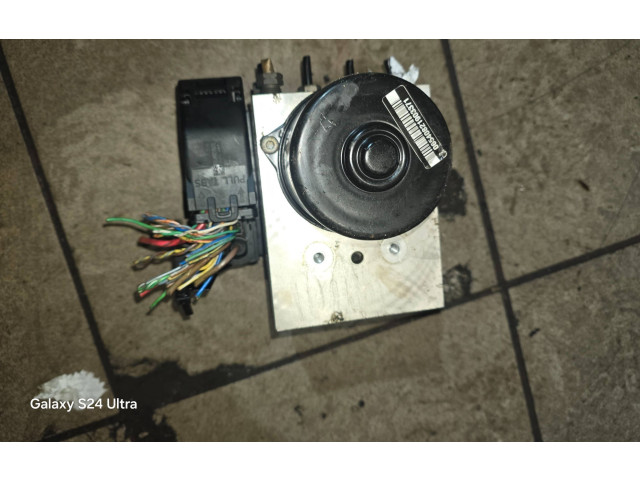 Блок АБС 30793444, 805271 Volvo V70 2005 - 2008 года