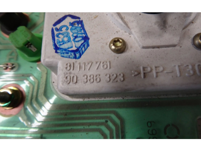 Спидометр (приборный щиток)     90386323, 81117761    Opel Tigra A 