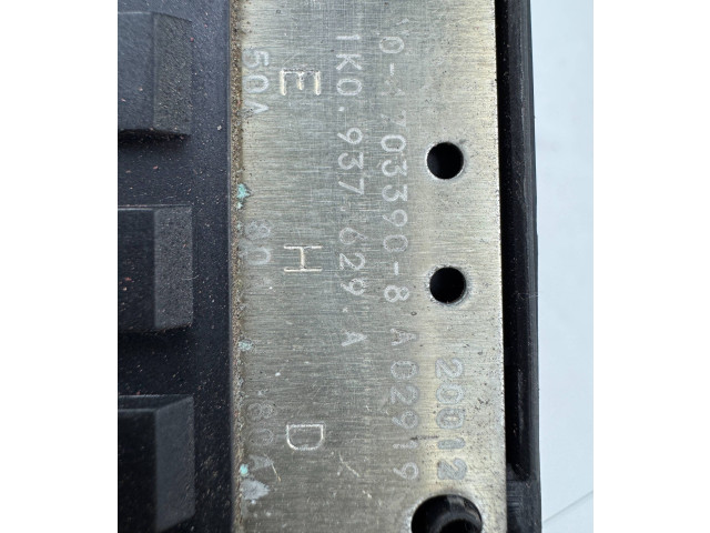 Блок предохранителей 1K0937118, 1306268503   Skoda Yeti (5L)    