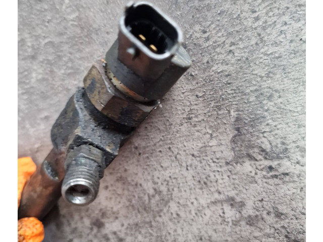 Vstřikovač 0445110119 Fiat Punto (188)