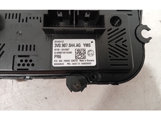 Блок управления климат-контролем    Skoda Superb B8 (3V)