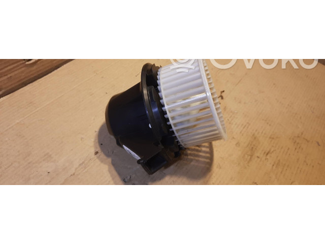 Вентилятор печки    EE795002   Renault Twingo III