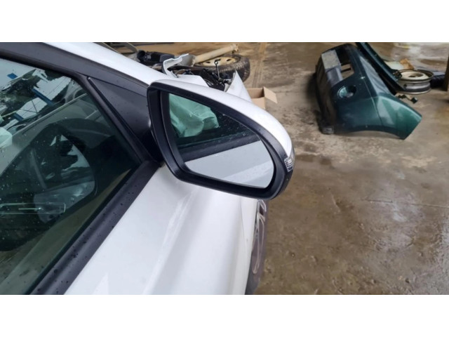 Zpětné zrcátko Hyundai i30 2022 RETROVISORDERECHO