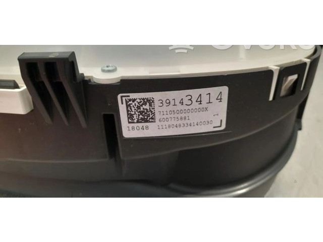 Přístrojová deska Opel Astra K 2018 39143414