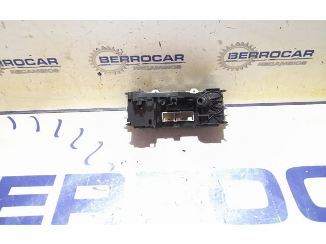 Блок управления климат-контролем 1K0819047BMWHS Volkswagen Caddy