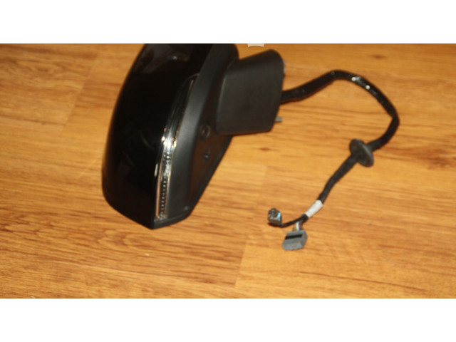 Зеркало электрическое Volvo XC40 - года