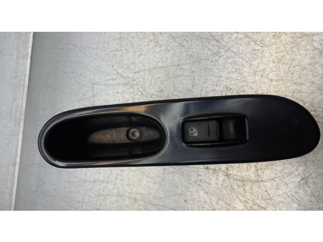 Включатель электрических окон