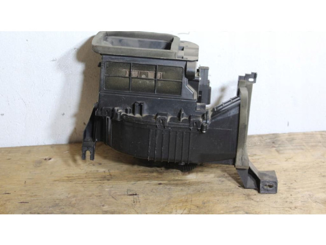 Вентилятор печки    72210SA030   Subaru Forester SG