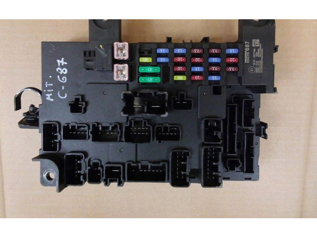 Блок предохранителей 8637B687 Mitsubishi Outlander