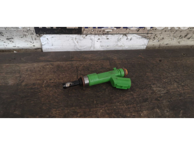 Vstřikovač KBTKP, 1571062RV0 Suzuki Swift K12C