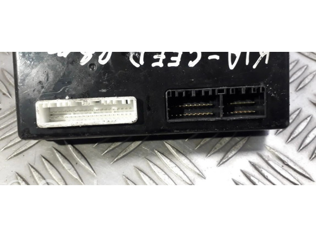 Блок управления 954001h580, 95400-1h580 KIA Ceed