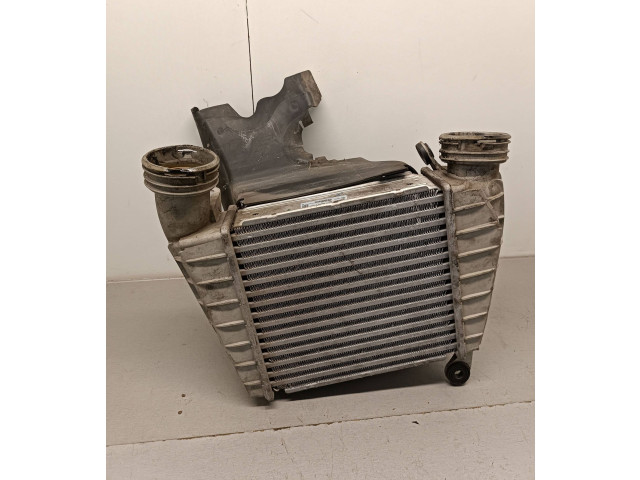 Интеркулер 3D0145788, 880537B Volkswagen Phaeton