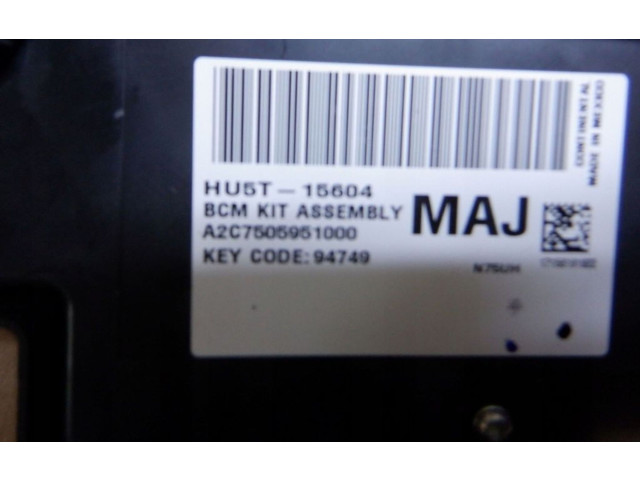 Блок предохранителей 15604   Ford F150    