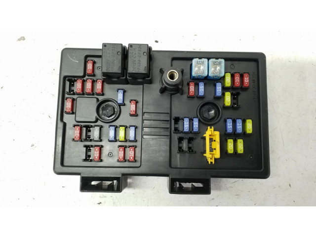 Блок предохранителей 96821082   Chevrolet Captiva    