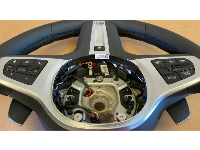 Руль BMW 5 G30 G31 2016- года 32308008186, 32308094548