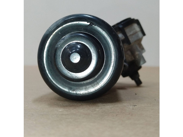 Моторчик дворников 91498475    Maserati Ghibli