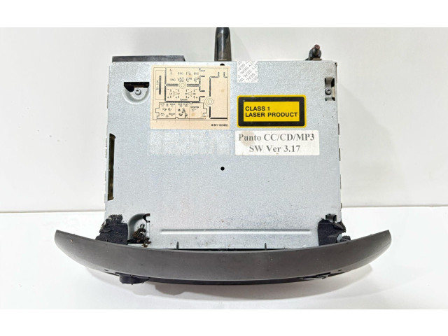 Pojistková skříňka Радио/ проигрыватель  / навигация    Fiat Punto (188) 2005