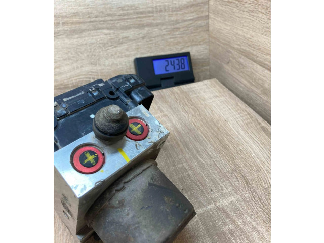 Блок АБС MR475997, 045001774 Mitsubishi Galant 1997 - 2003 года