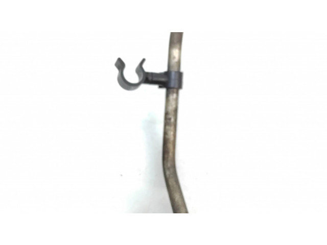 Трубка (трубки) для подачи топлива в жиклеры