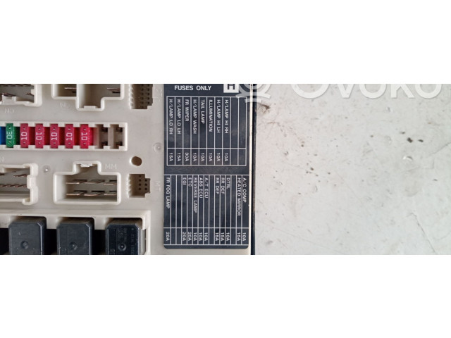 Pojistková skříňka 284B7EB31C Nissan Navara D40 2009