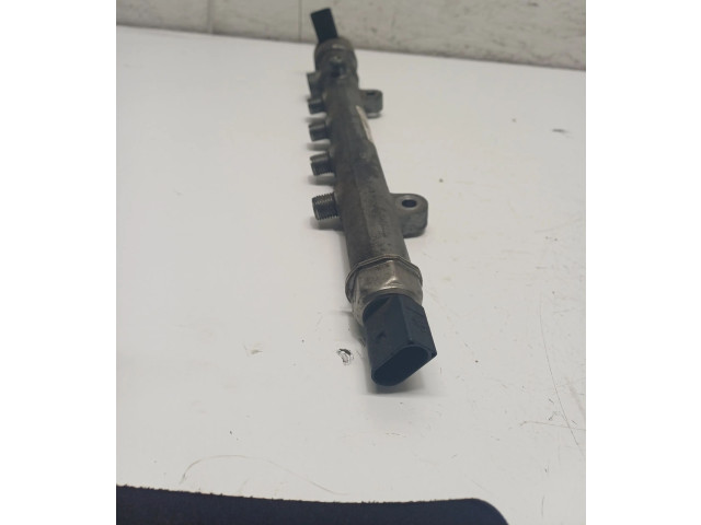 Vstřikovací lišta A6510700495 Mercedes-Benz E A207