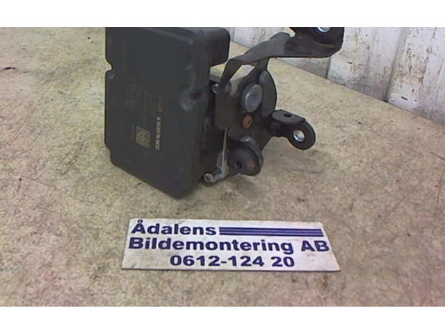 Блок управления АБС 31329140, 8G9N2C405AC   Volvo V70