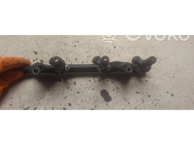 Топливная рампа 9676020480   Citroen C3  