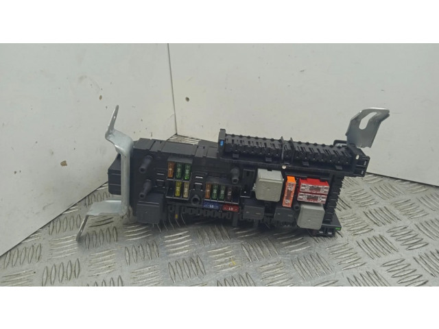 Pojistková skříňka 2129026107, 2129015205 Mercedes-Benz CLS C218 X218 2017