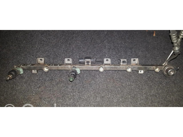 Vstřikovací lišta 0280150415, 0280160597 BMW 3 E36 pro benzínový motor 2.0