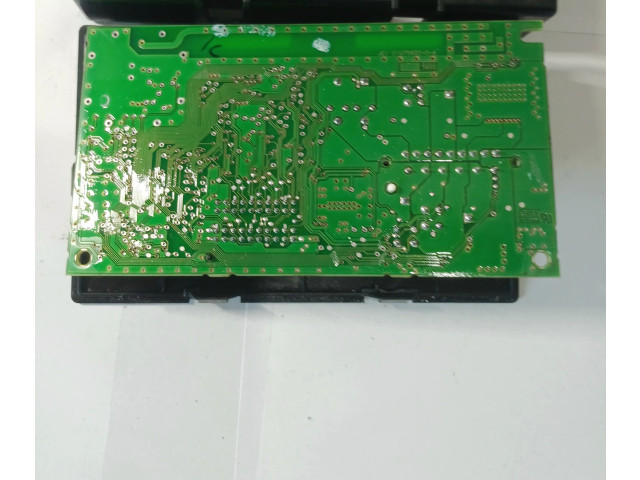 Блок комфорта P8200399798J   Renault Trafic II (X83)   