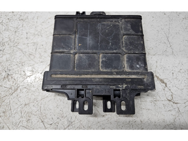 Блок управления коробкой передач 01M927733HP, 5DG00792314   Volkswagen Bora