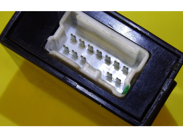 Блок управления 88035-FC010, 88035FC010 Subaru Forester SF