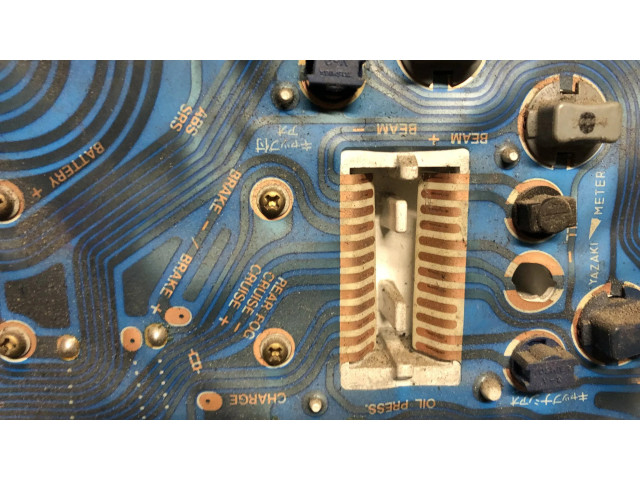 Панель приборов MR390656, 237610 Mitsubishi Colt