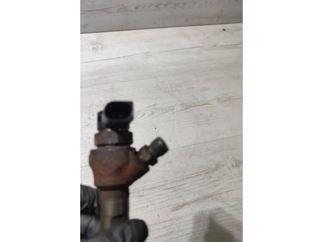 Форсунка 03L130277J    Audi TT TTS Mk2   