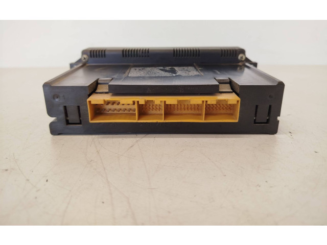 Блок управления климат-контролем    Audi A6 S6 C5 4B