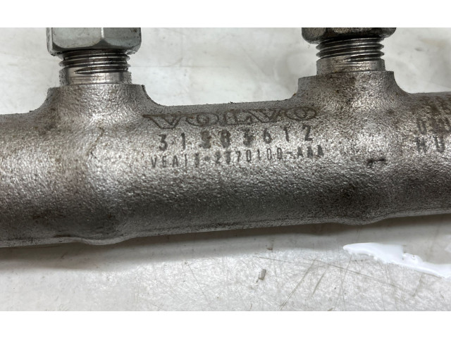 Топливная рампа 31303612, 100213475   Volvo S90, V90   для двигателя 36010065