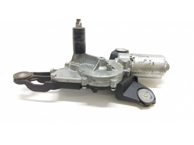 Моторчик заднего дворника MN105052, 0390201802    Mitsubishi Colt