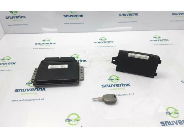 Блок управления двигателя 8200059086, 8200044437   Renault Twingo I