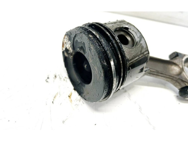 Поршень с шатуном Citroen Xsara Picasso для дизельного двигателя 2.0