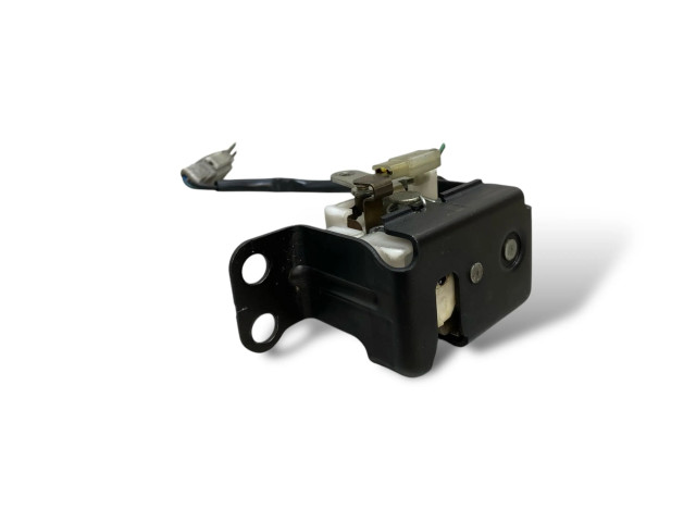 Замок багажника     Honda CR-V 2002 - 2006 года