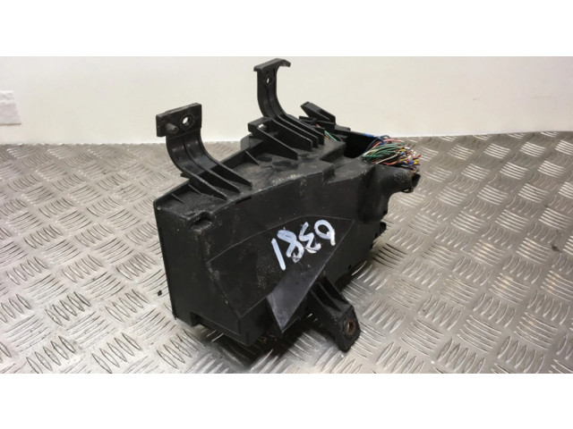 Pojistková skříňka V23134J59X431 Mazda 6 2007