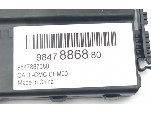 Sonstige Steuergeräte / Module 9847886880, 9847887380   Jeep Avenger