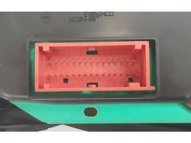 Přístrojová deska  Nissan Primastar 2009 8200283197E, 8200283197  